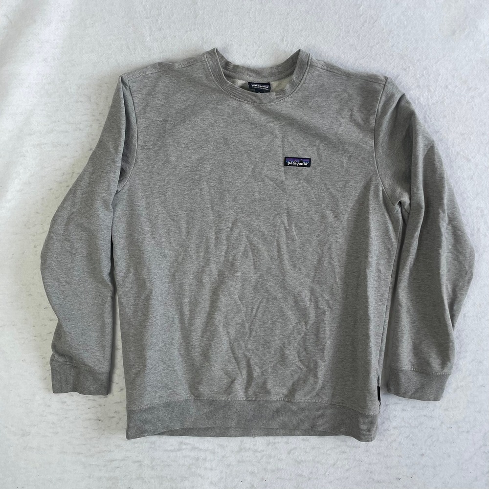 Patagonia P-6 Label Crewneck Sweatshirt Mens Medium Gray Organic Cotton Fleece